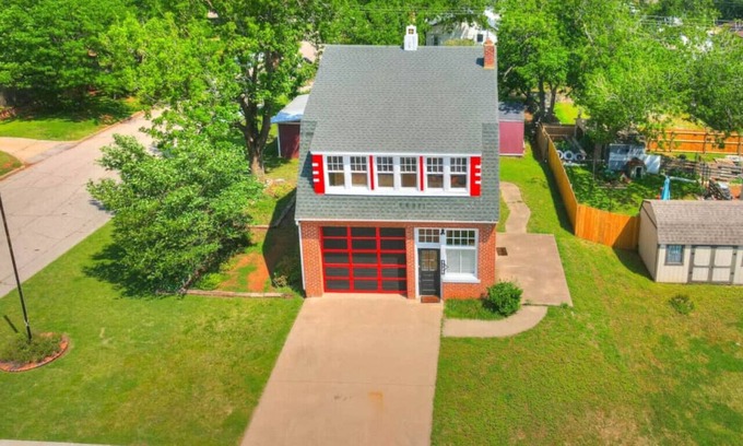 Guthrie Appartement | Guthrie`s Historic Firehouse