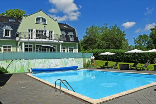 Rugen Island Appartement | Gutshaus Appartements mit Kamin S