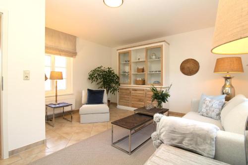 Kroepelin Appartement | Gutshof Dornbusch Fewo 1 - AM BRUNNEN