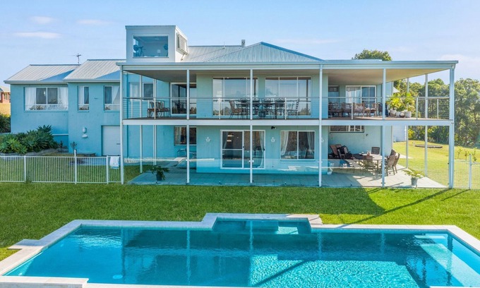 Woolgoolga Maison | Gwandalan Grounds - Stunning oceanfront property with a pool