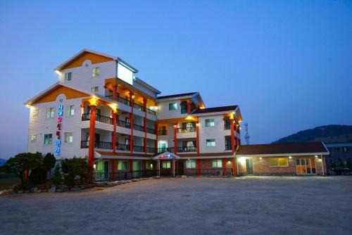 Byeonsan Maison | Gyeokpo Seohae Oceanville Pension