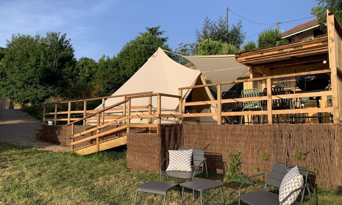 Carennac Cabine | Hébergement nature tout confort avec vue sur la vallée de la Dordogne