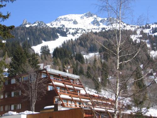 Arc-1600 Hôtel | Hôtel Arcadien