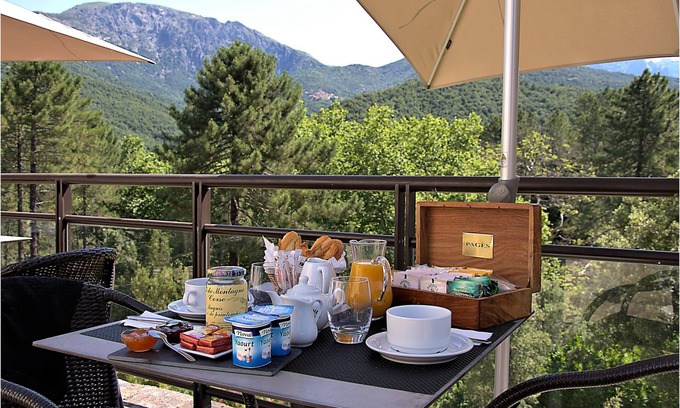 Guagno les Bains Hôtel | Hôtel Des Deux Sorru