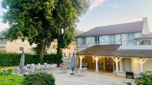 Jossigny Hôtel | Hôtel du Cheval Blanc - Paris Marne La Vallée