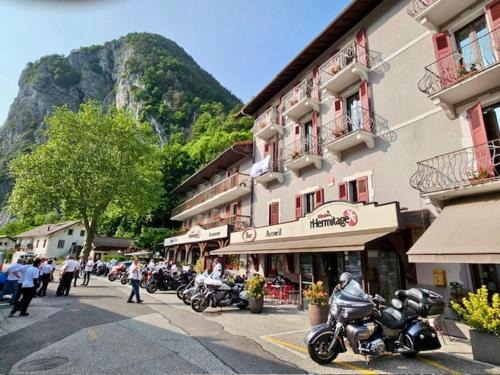 Thones Appartement | Hôtel et appart'hôtel de l'Hermitage