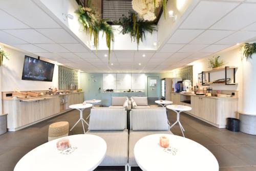 La Rochelle Hôtel | Hôtel Kyriad La Rochelle Centre Ville