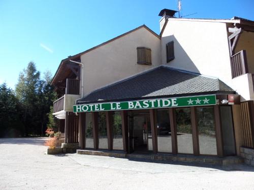 Nasbinals Hôtel | Hôtel le bastide