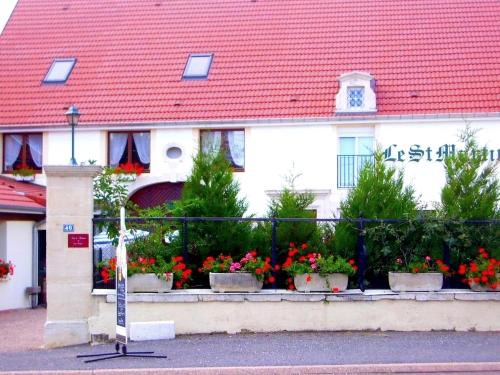 Bourg-Sainte-Marie Hôtel | Hôtel Le Saint Martin