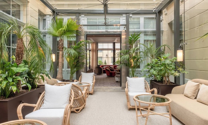 Notre-Dame Hôtel | Hôtel Les Lumières - Relais & Châteaux