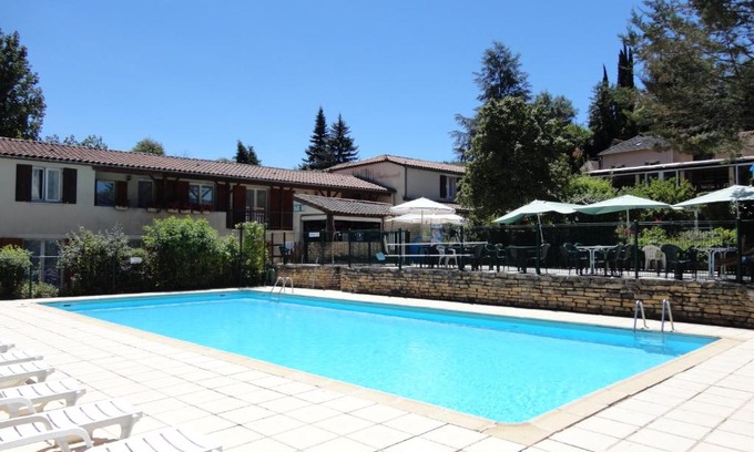 Bouzies Hôtel | Hôtel Restaurant Les Falaises