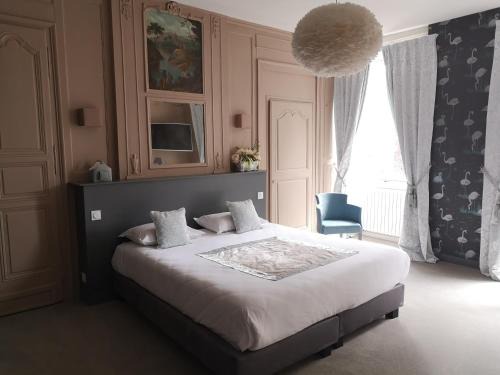 Laval Hôtel | Hôtel Restaurants & Spa Perier Du Bignon