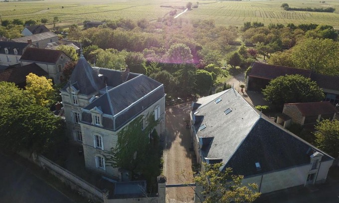 Le Puy-Notre-Dame Hôtel | Hôtel & Spa Chai De La Paleine