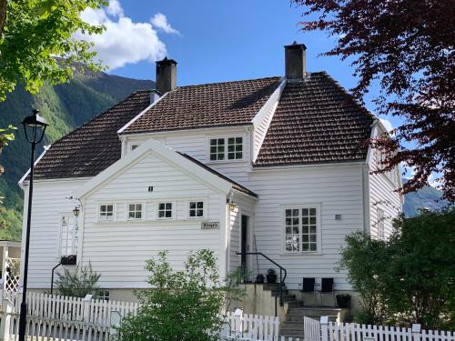Hoyanger Appartement | Høyanger 3 roms leilighet