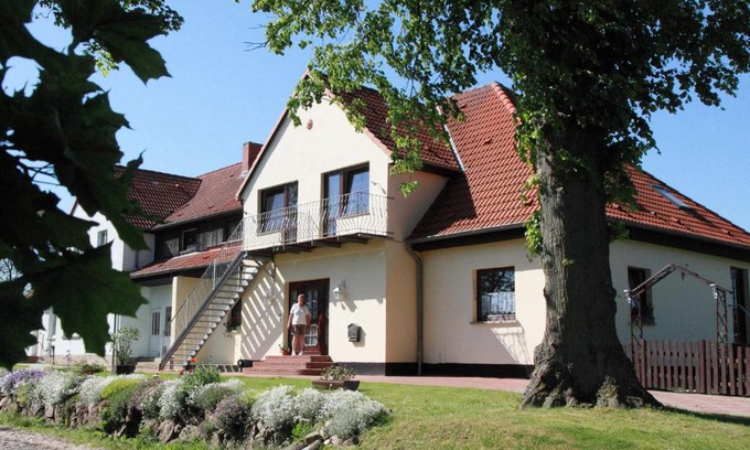 Kroepelin Appartement | Hübsche Wohnung in Kröpelin mit eigener Terrasse