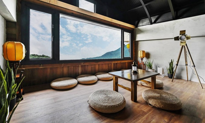 Ruifang Maison | H& Jiufen The Ocean Theory
