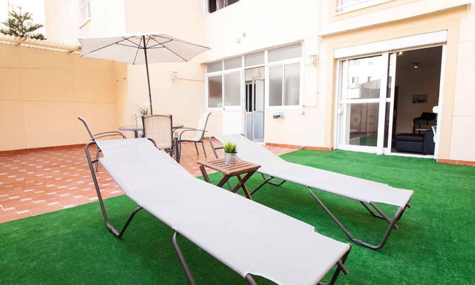 Plaza de Toros Vieja Appartement | H2M Antigua Plaza de Toros with lovely patio