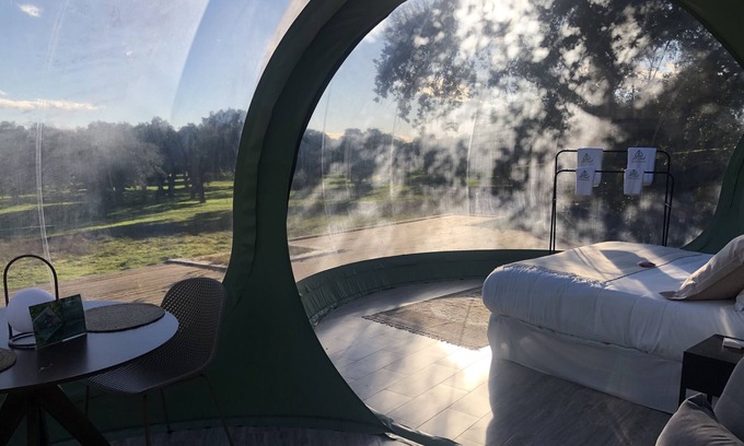 Velada Cabine | Habitación Burbuja Doble con Vistas al Campo y Piscina