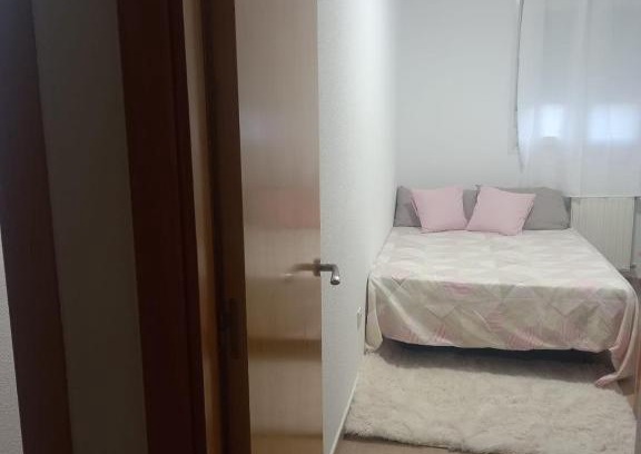 Mostoles Autre | Habitación en apartamento compartido
