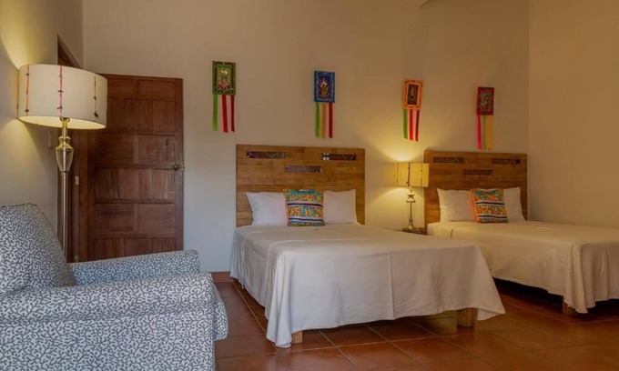 Luis Jimenez Figueroa Lit Et Petit-Déjeuner | Habitación Retablos en Casa Los Arquitos B&B