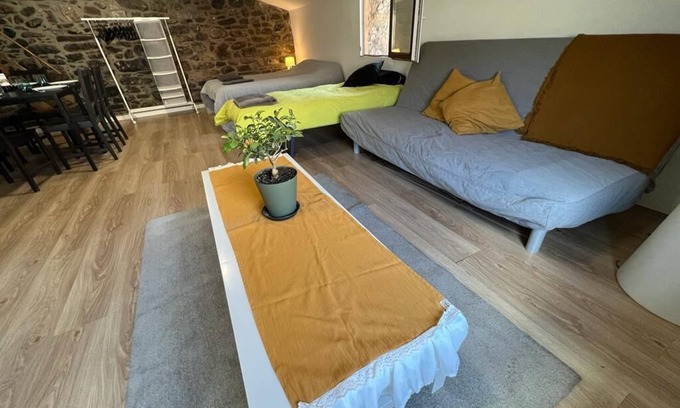 Biescas Maison | Habitacion Para 6 Personas en Centro de Biescas