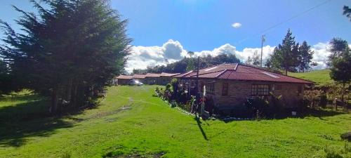 Nabon Maison | Hacienda El Atardecer, vía a Loja