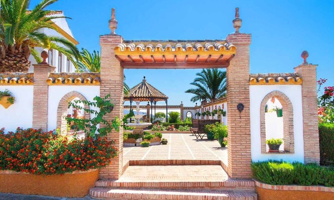 Lora Del Rio Maison | Cortijo Hacienda Nueva, entre Séville et Cordoue.