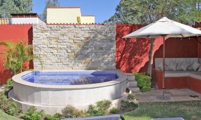 San Juan del Rio Maison | Hacienda-style colonial house near vineyards