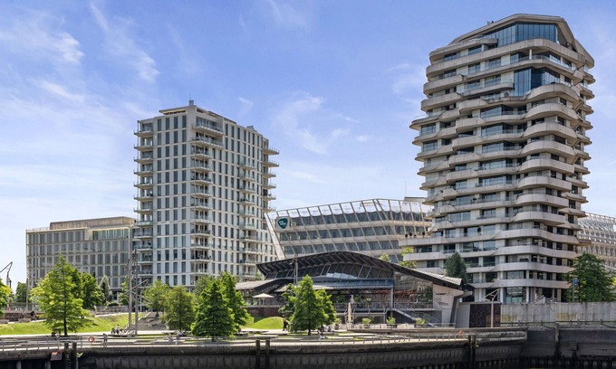 Strandkai Appartement | Hafencity, Marco Polo Tower, emplacement exclusif, luxe pur, vue sur le port