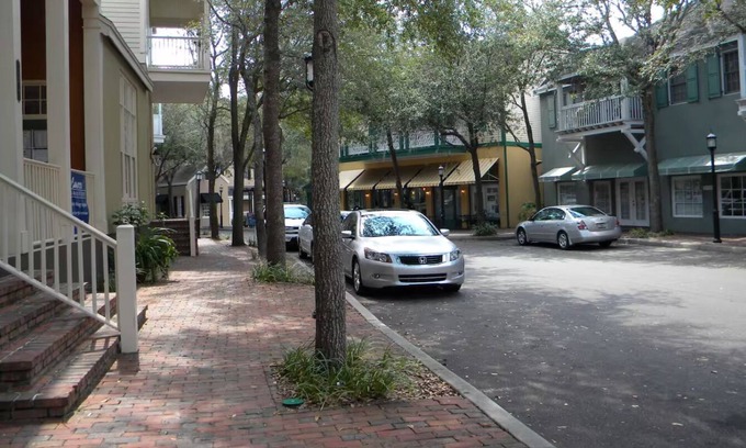 Haile Plantation Copropriété | Haile Village Condo, Beautiful Perfection.