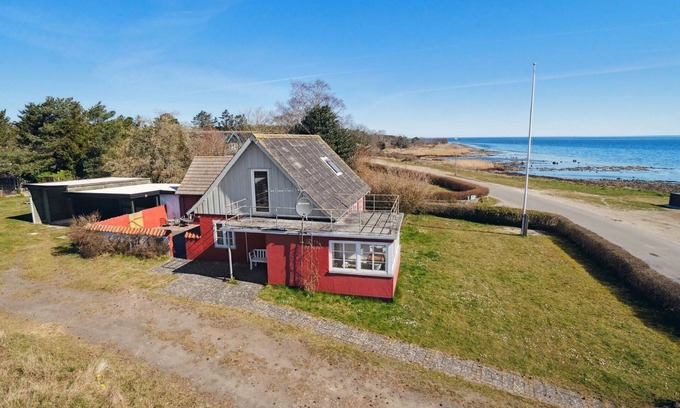 Snogebaek Maison | "Hakon" - 40m from the sea by Interhome