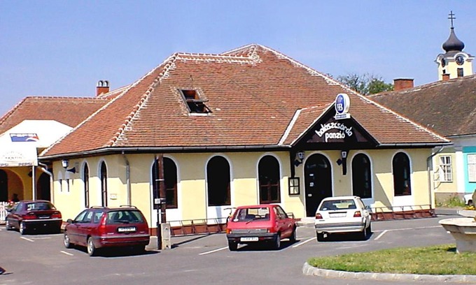 Kormend Maison | Halászcsárda-Panzió
