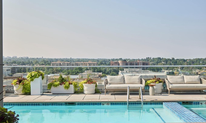 Cherry Creek Hôtel | Halcyon - a hotel in Cherry Creek