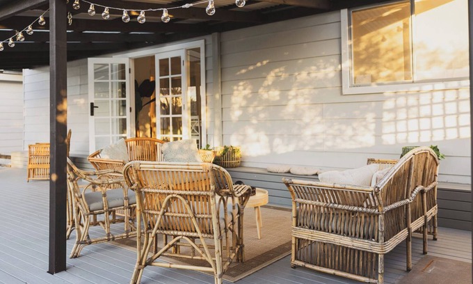 Cessnock Maison | Halcyon Days the perfect getaway, Sundays late check out, pet friendly!