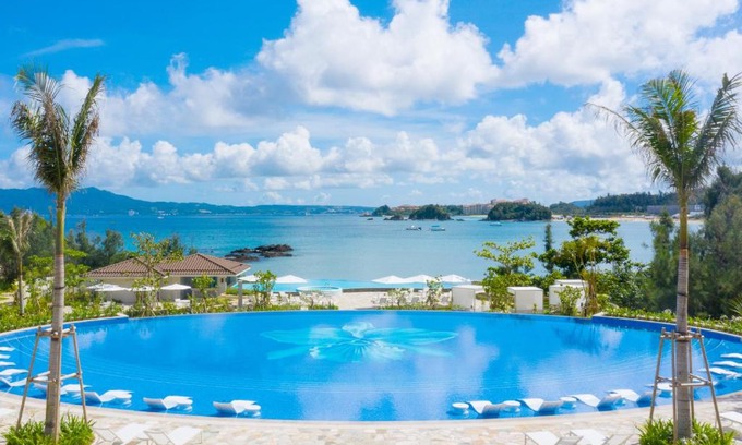 Nakama Hôtel | Halekulani Okinawa