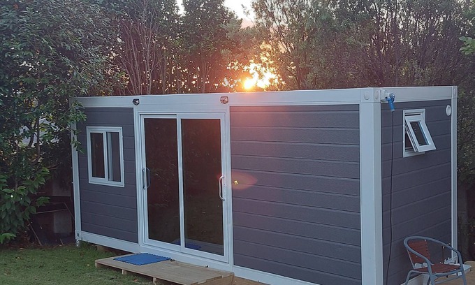 Tauranga Cabine | Haleys cabin. Bedroom with Queen bed and ensuite only. Superb Pool & cabana.