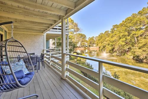 Folly Field Appartement | Half-Mi to Beach Hilton Head Condo with Lagoon View
