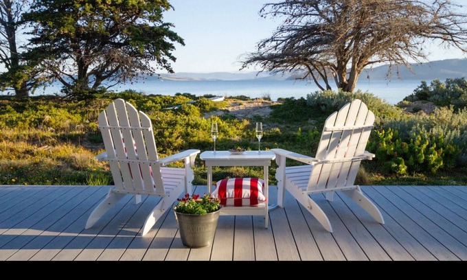 South Arm Maison | HALF MOON BAY LUXURY RETREAT on the Waterfront -nightly rate includes 1-8 guests