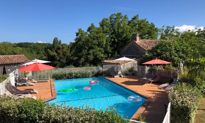 Lolme Maison | Hameau de 3 maisons individuelles en pierre avec piscine à débordement
