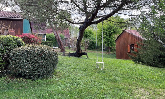 Saint-Avit-Senieur Autre | Hameau des laurières