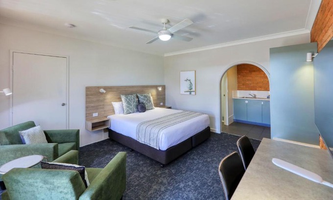 Parkes Hôtel | Hamilton Henry Parkes Motor Inn