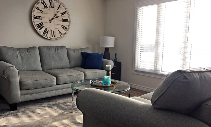 Waterloo Maison | Hammer Haus II - Entire House - Sleeps 8 - Waterloo