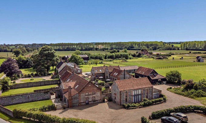 Bodham Maison | Hammond Barn - Trois Chambres Maison, Couchages 6