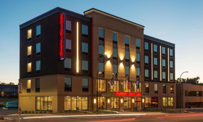 Prospect Park Hôtel | Hampton Inn and Suites Minneapolis University Area, MN