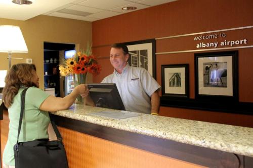 Latham Hôtel | Hampton Inn & Suites Albany-Airport