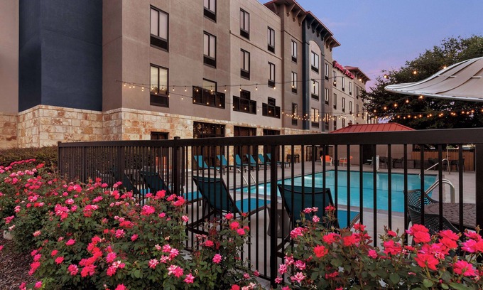 San Marcos Hôtel | Hampton Inn & Suites San Marcos