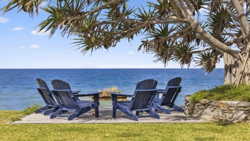 Sapphire Beach Maison | Hampton on the Beach - Stunning Beach Front, Sleeps 8
