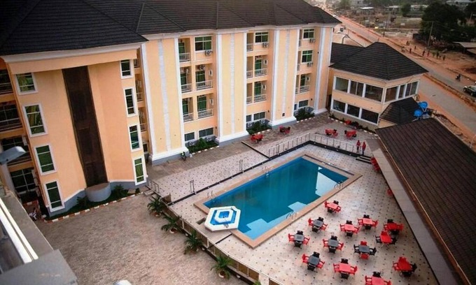 Asaba Cabine | Hampton Towers Spa - Deluxe Twin