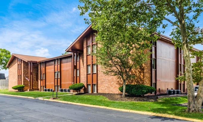 Northwest Columbus Appartement | Hancock Apt Private 1 Bedroom w/WIFI and Parking