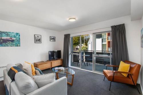 Merivale Appartement | Handy CBD Covered Free Parking Gym 2 Bdrm